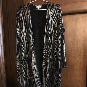 Medium Elegant LuLaRoe Sarah. NWT